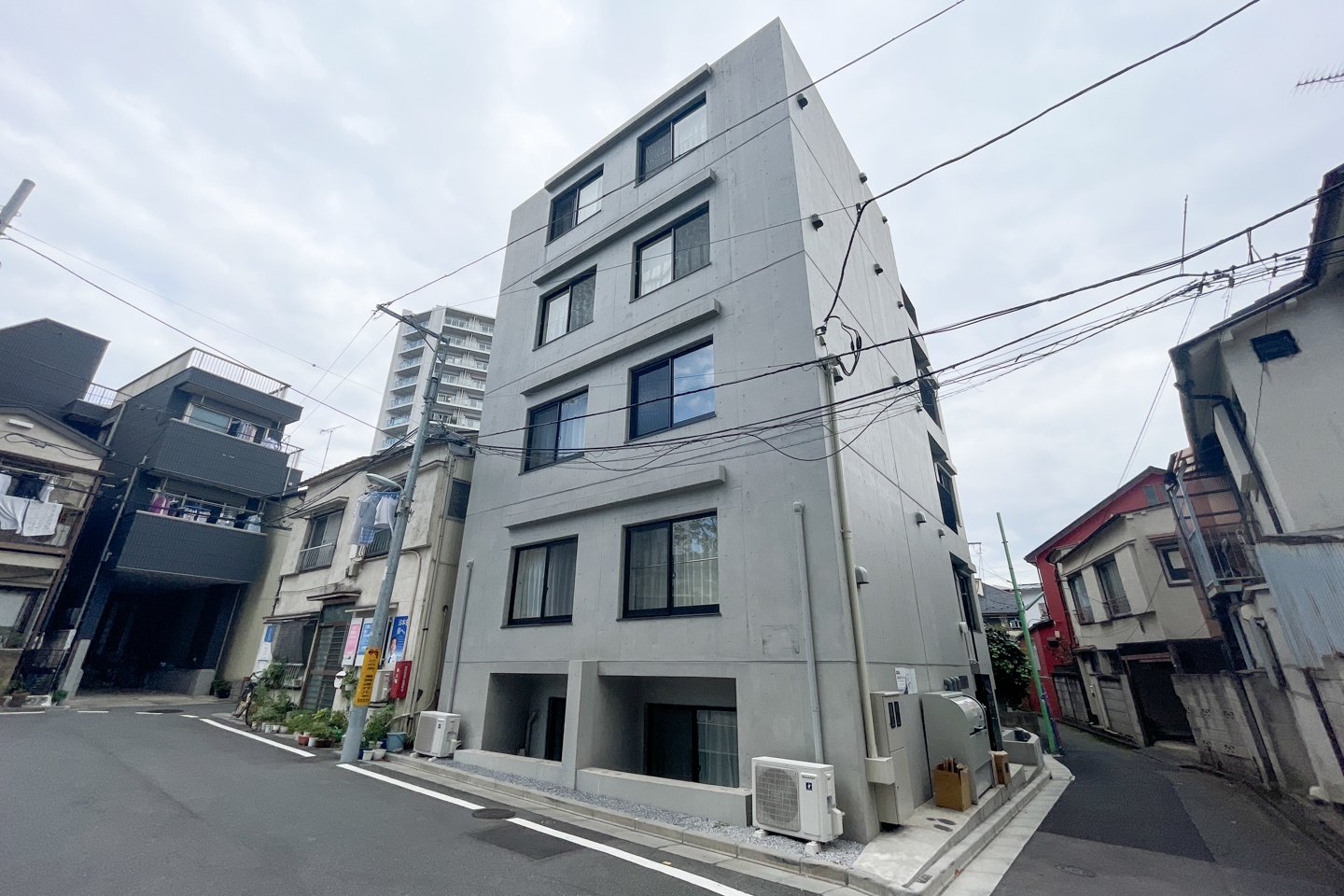 ラルーナ東池袋 201