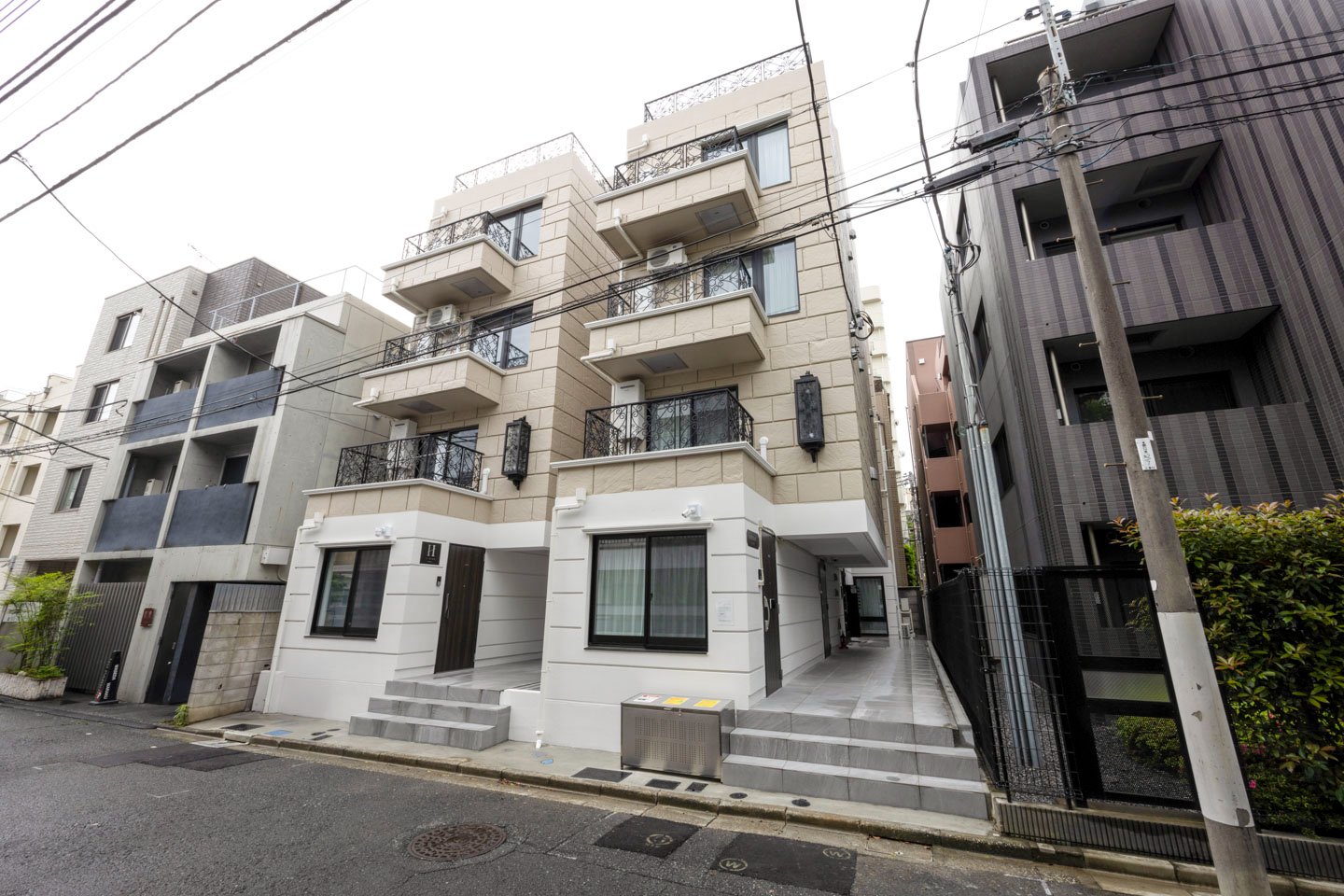 CH RESIDENCE 早稲田鶴巻町