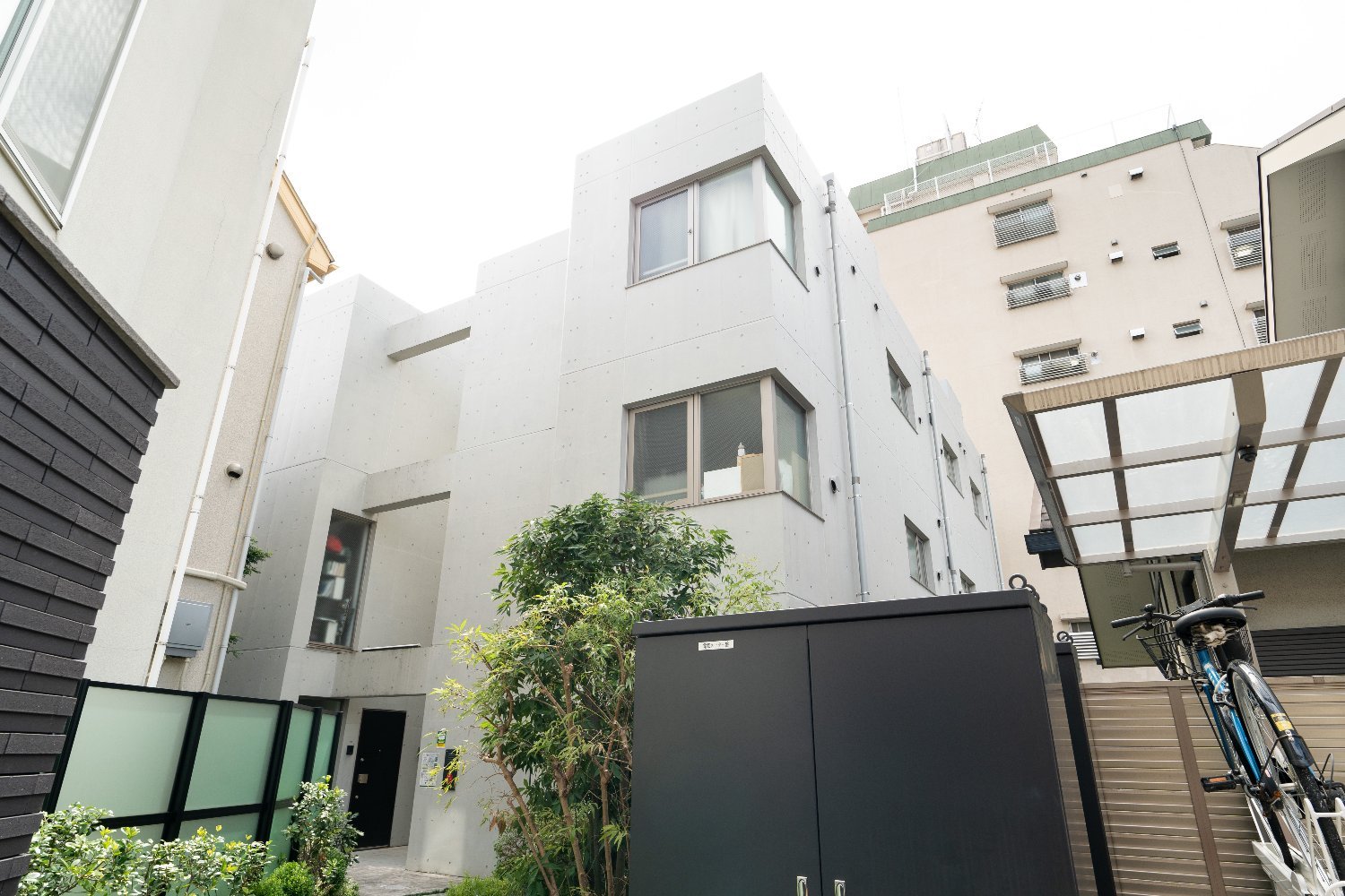 UVAS池袋